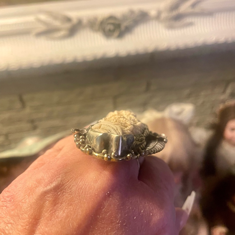 Adjustable statement ring - Picture 3 of 10